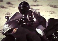 Motorcycle chaude motarde
