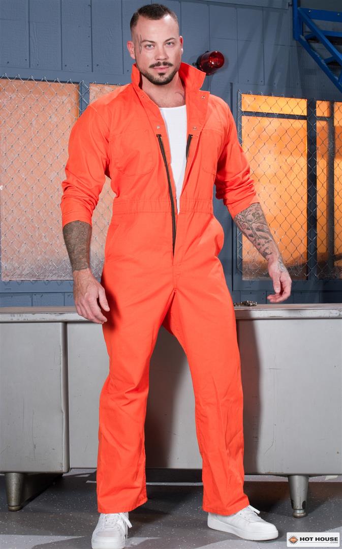 Gucci reccomend orange jumpsuit