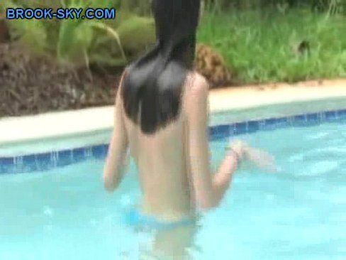 Girls swimming naked sexy cumshot