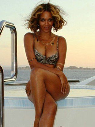 Beyonce knowles bikini pictures