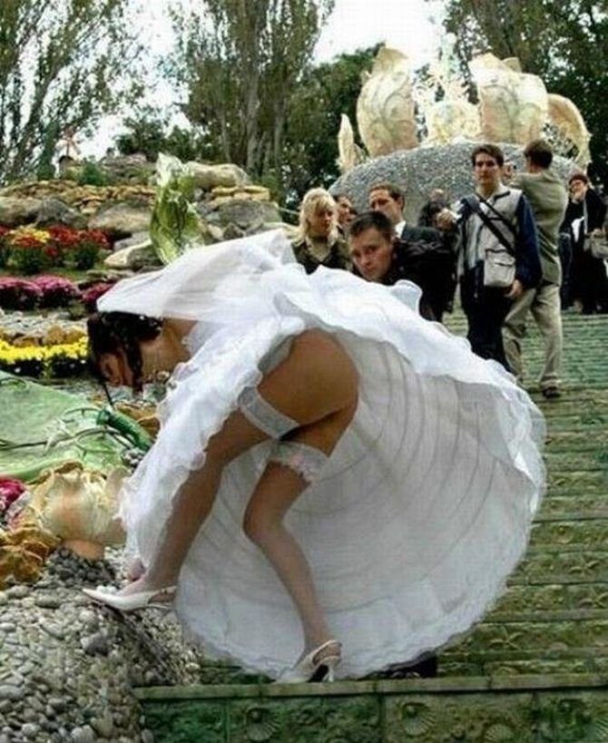 Neptune reccomend Upskirt pics of wedding dresses