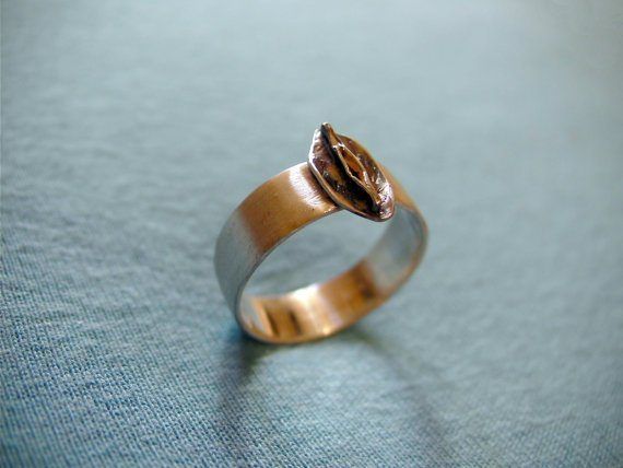 Dallas reccomend Wedding ring on cunt picture