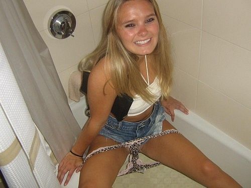best of Girl peeing Candid