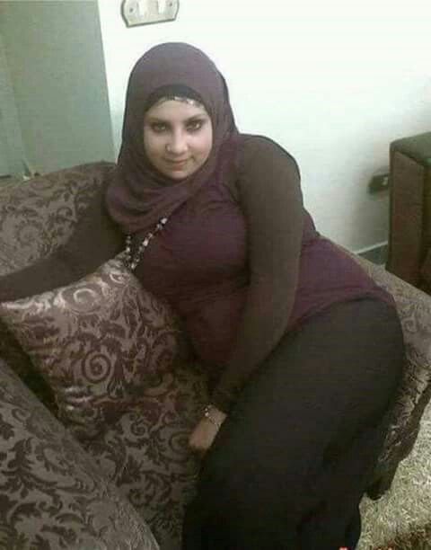 Chubby arab woman