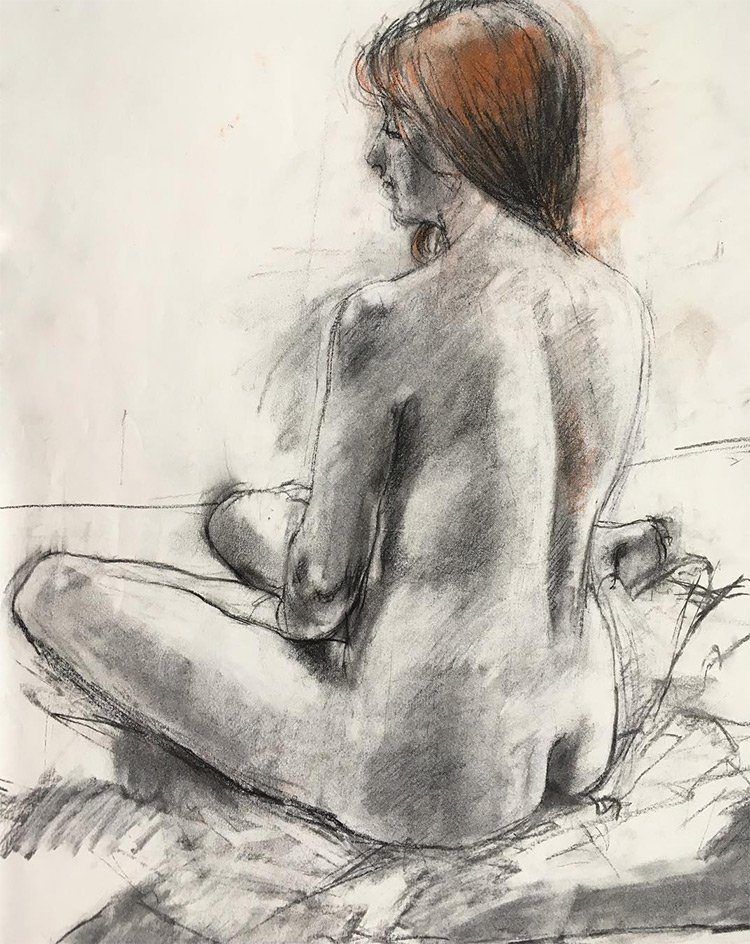 Lifedrawing women nud in ftont of people