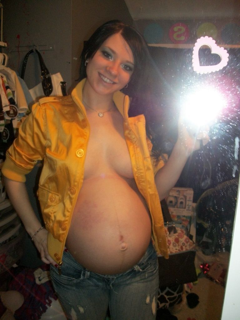 Amateur photo pregnant