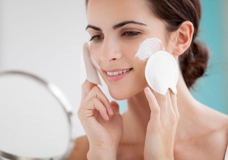 Facial beauty equipment that removes make-up