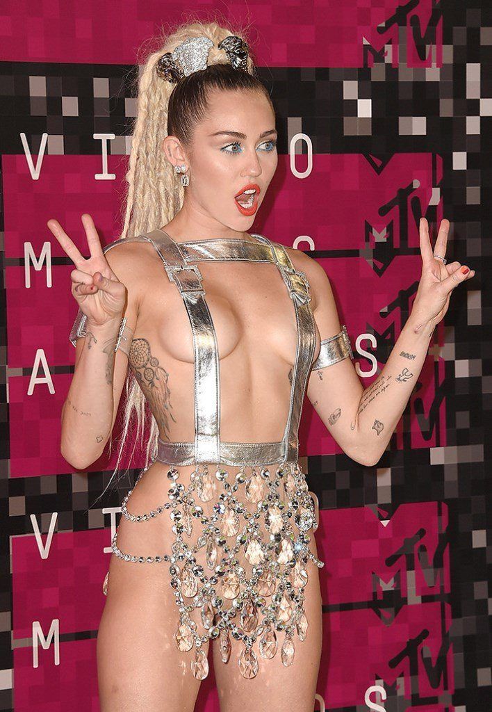 Miley cirus sexy photos
